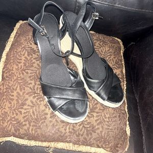 Cole Haan Air Black Strappy Peep Toe Wedge Womens Size 10B